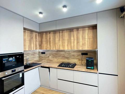 квартира по адресу Героев Небесной Сотни просп., 18/28