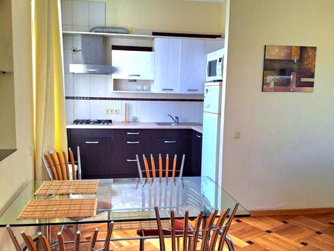 квартира за адресою Шота Руставелі вул., 26