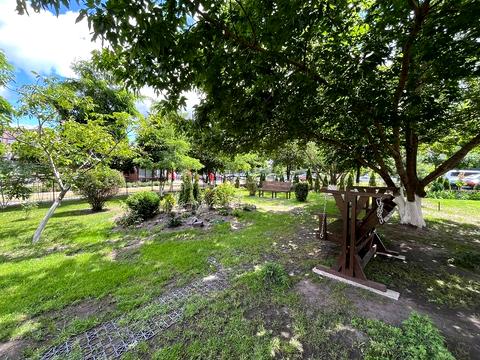 квартира за адресою Анни Ахматової вул., 18