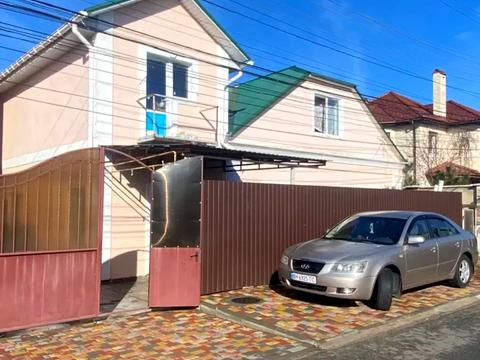 будинок за адресою Олександра Невського, 8