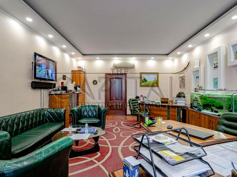 комерційна за адресою Євгена Коновальця вул. (Щорса), 32-Б