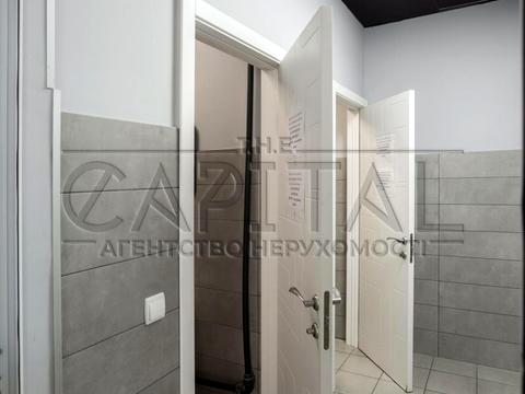 комерційна за адресою Велика Васильківська вул. (Червоноармійська), 72-А