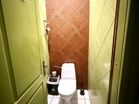 комерційна за адресою Залізнична вул., 56