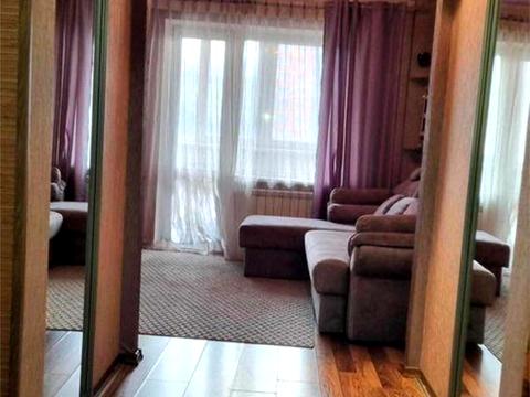 квартира за адресою Лариси Руденко вул., 10