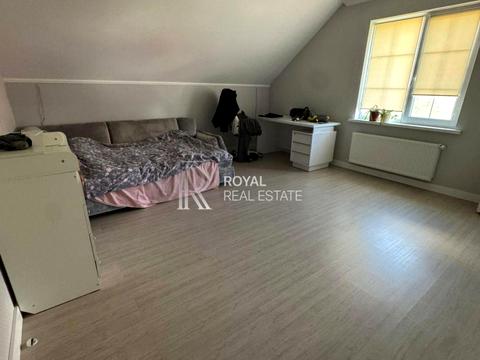 будинок за адресою Центральна вул.