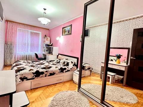 квартира за адресою Василя Симоненка вул., 22