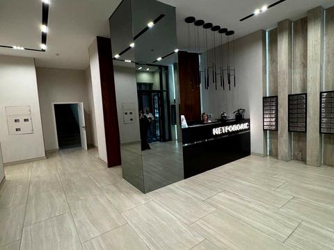 комерційна за адресою Академіка Заболотного вул., 1