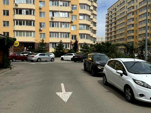 коммерческая по адресу Башивська, 7