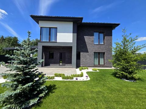 будинок за адресою Квітнева вул.