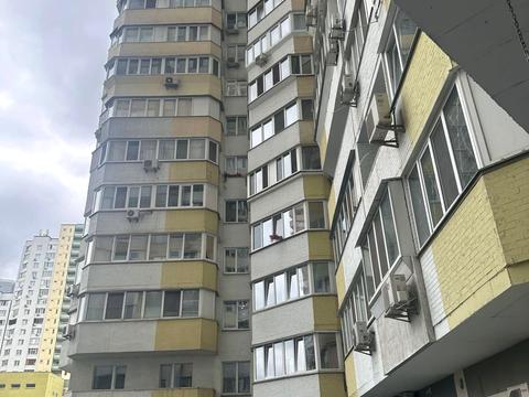 квартира за адресою Драгоманова вул., 6/1