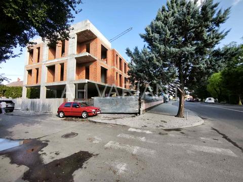 квартира за адресою Собранецька вул., 158