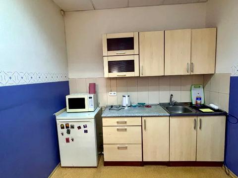 комерційна за адресою Ніла Армстронга вул. (Казакова), 4-А