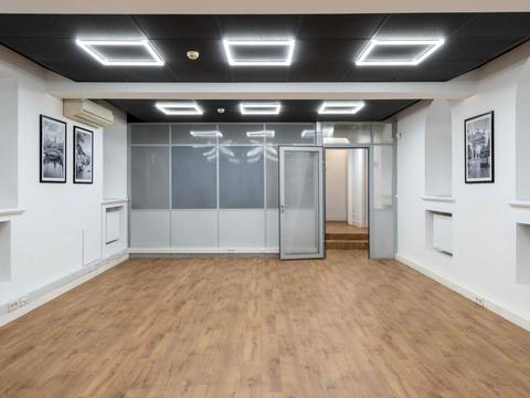 комерційна за адресою Івана Франка вул., 29