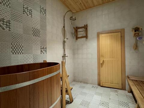 будинок за адресою Постишева вул., 1