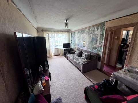 квартира за адресою Конституції, 48