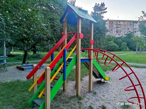 квартира за адресою Анатолія Солов'яненка вул. (Олександра Бойченка), 8