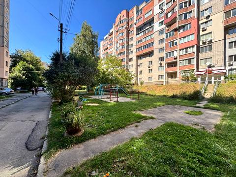 квартира за адресою Андрія Первозванного вул. (Стахурського), 4