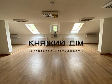 комерційна за адресою Спаська вул., 24/15