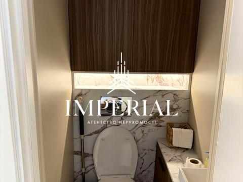 комерційна за адресою Межигірська вул., 87-А