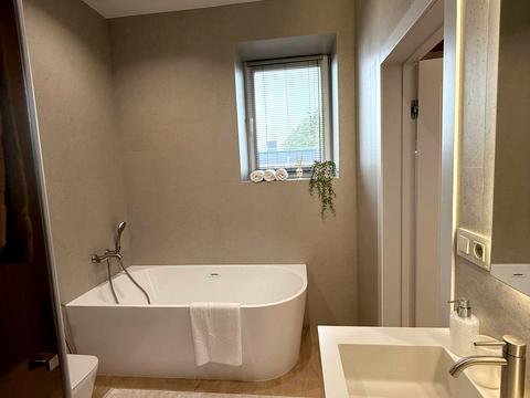 будинок за адресою с. Ходосівка, Вишнева вул.