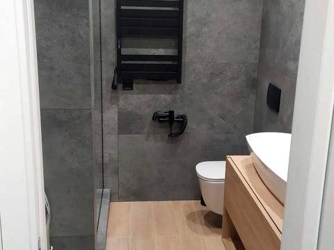 квартира за адресою Дорошенка вул., 8