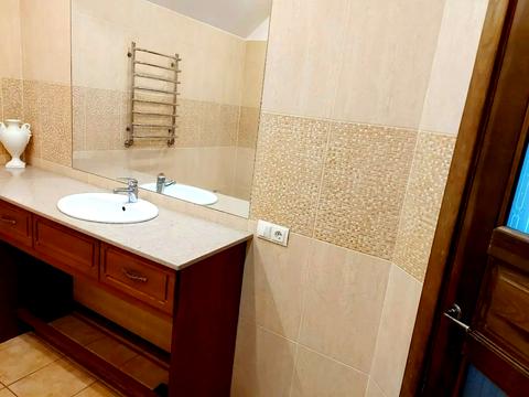 будинок за адресою с. Мархалівка, Михайла Грушевського