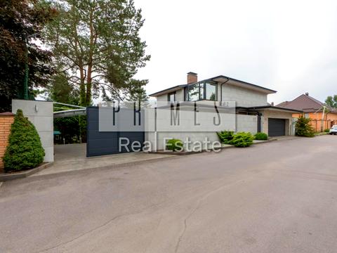 будинок за адресою Молодіжна вул.