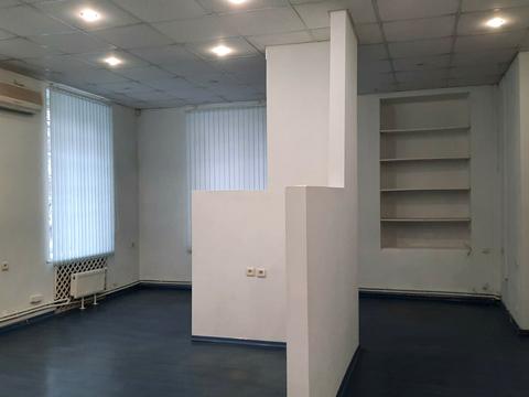 комерційна за адресою Футуристів пров., 9