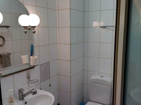 комерційна за адресою Богдана Гаврилишина вул. (Ванди Василевської), 11