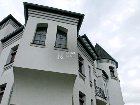 будинок за адресою с. Вишеньки, Садова вул.