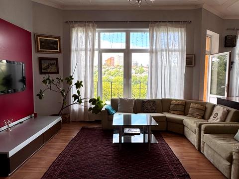 будинок за адресою Академіка Кащенка вул.