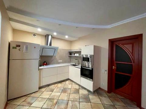 квартира по адресу Артековская ул., 12