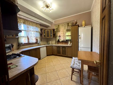 будинок за адресою Орхідейна, 56