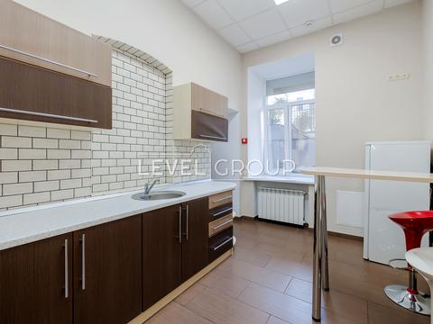 комерційна за адресою Левандовська вул. (Аніщенка), 8
