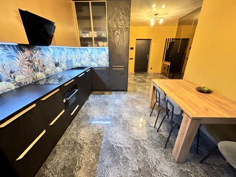 квартира за адресою Академіка Глушкова просп., 42