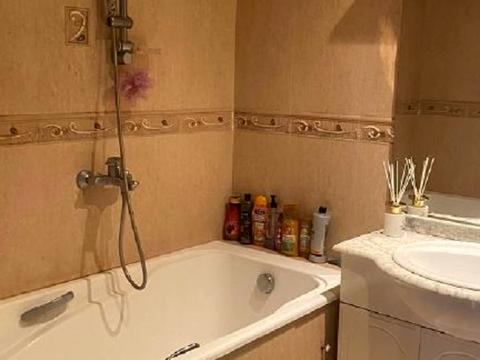 квартира за адресою Академіка Сахарова вул., 48