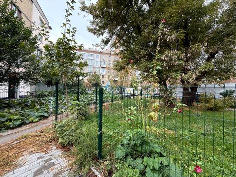 коммерческая по адресу Олександра Копиленка ул., 3