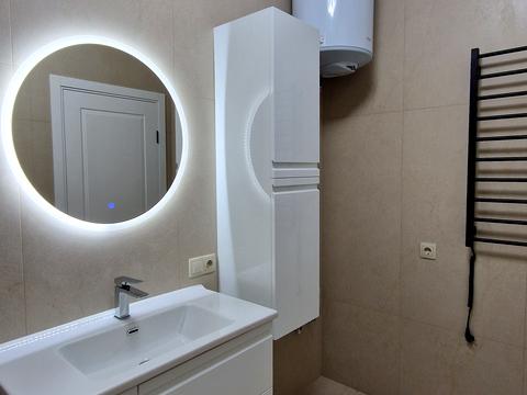 квартира за адресою Краснова вул., 3