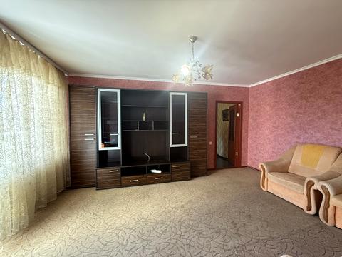 квартира за адресою Михайла Стельмаха вул., 7