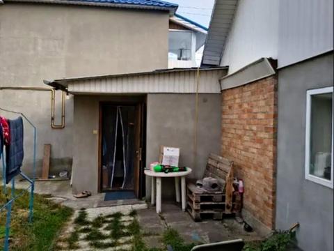 будинок за адресою Олександра Кониського вул. (Володарського)