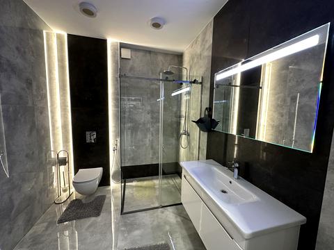 квартира за адресою Івана Карпинця вул. (), 9