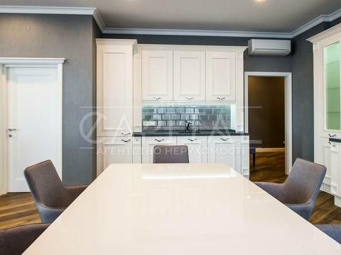 квартира за адресою Андрія Верхогляда вул. (Михайла Драгомирова), 9