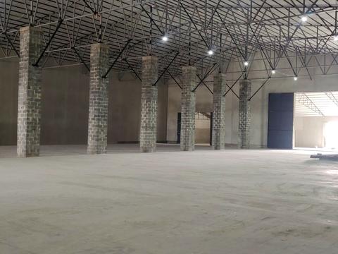 комерційна за адресою Миру, 72