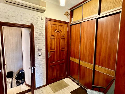 квартира по адресу Строителей ул., 28/15