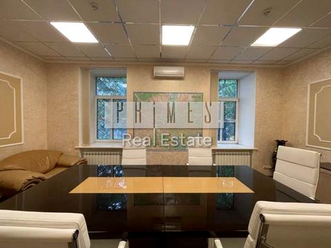 комерційна за адресою Панаса Мирного вул., 1