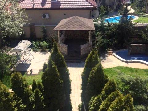 будинок за адресою Парниковая, 29