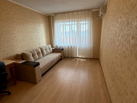 квартира за адресою Ревуцького вул., 4