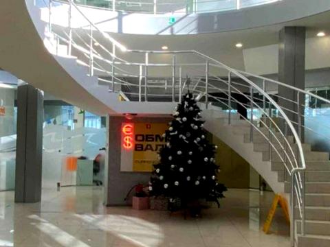 комерційна за адресою Середньофонтанська вул., 19г