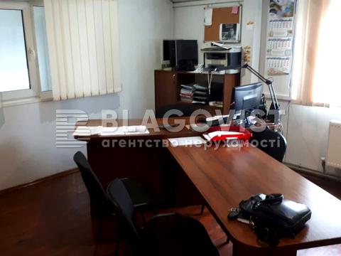 комерційна за адресою Світла вул., 6