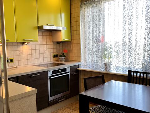 квартира за адресою Композитора Лятошинського вул., 8